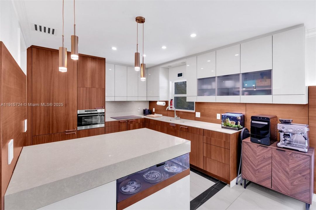 For Sale: $1,580,000 (4 beds, 2 baths, 2010 Square Feet)