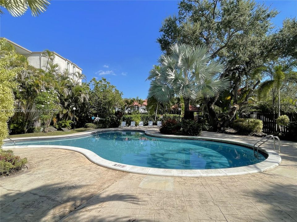 На продажу: $375,000 (3 спален, 2 ванн, 1336 Квадратных фут)