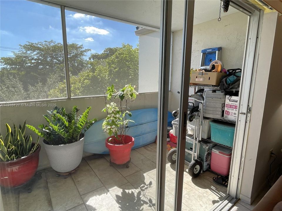 На продажу: $375,000 (3 спален, 2 ванн, 1336 Квадратных фут)