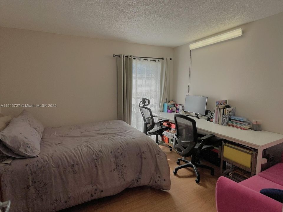 На продажу: $375,000 (3 спален, 2 ванн, 1336 Квадратных фут)