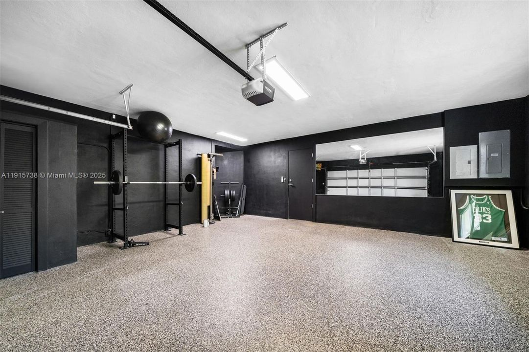 For Sale: $4,000,000 (4 beds, 4 baths, 3191 Square Feet)