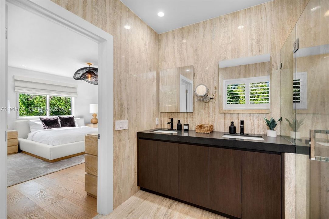 For Sale: $4,000,000 (4 beds, 4 baths, 3191 Square Feet)