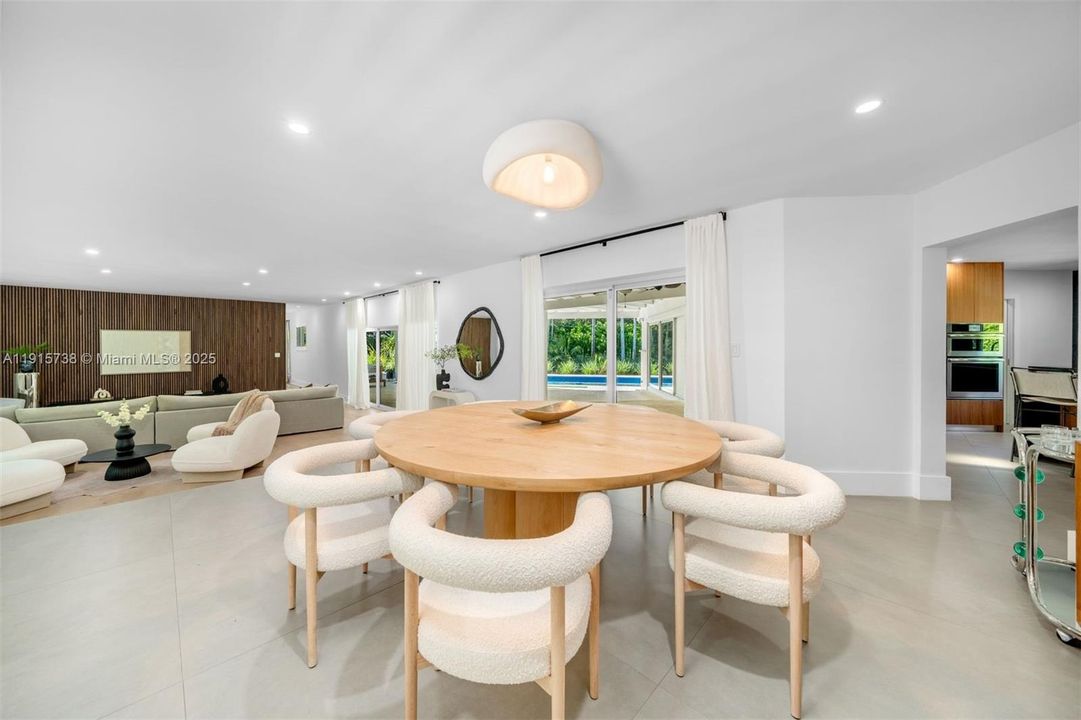 For Sale: $4,000,000 (4 beds, 4 baths, 3191 Square Feet)