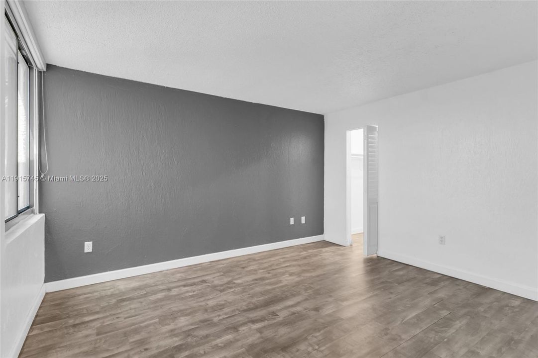 For Sale: $284,500 (2 beds, 1 baths, 0 Square Feet)