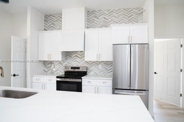 На продажу: $339,900 (3 спален, 2 ванн, 0 Квадратных фут)