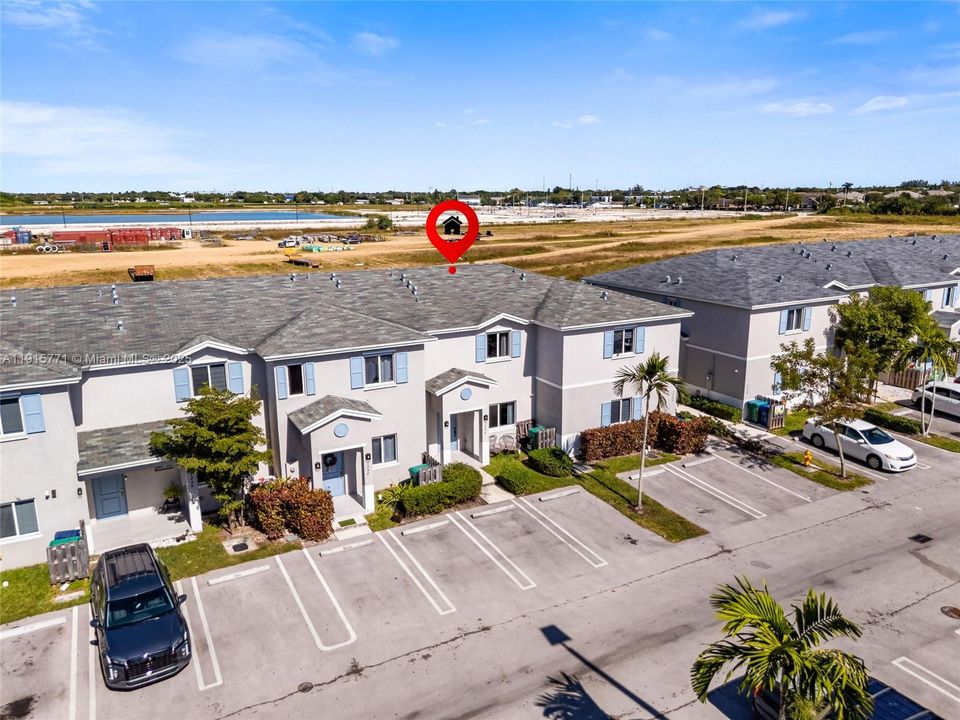 For Sale: $340,000 (3 beds, 2 baths, 1464 Square Feet)