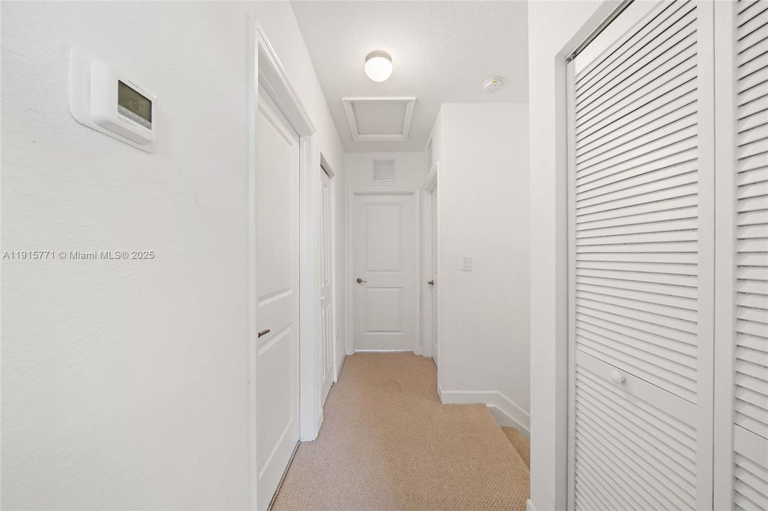 For Sale: $340,000 (3 beds, 2 baths, 1464 Square Feet)