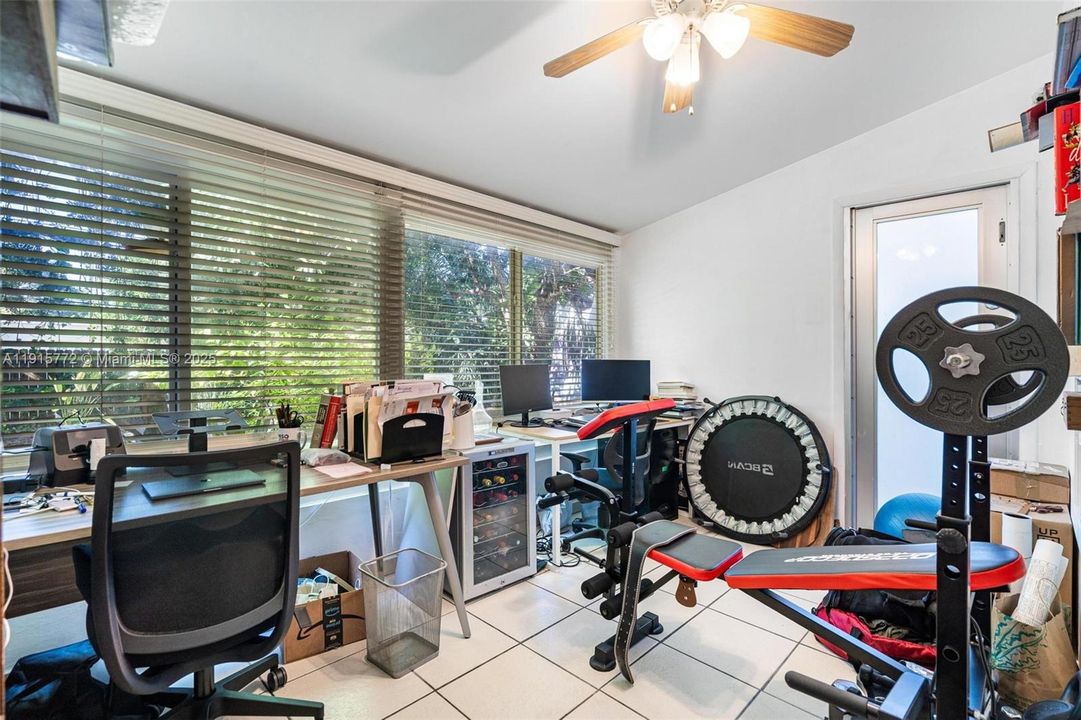 Active With Contract: $999,500 (3 beds, 2 baths, 1515 Square Feet)