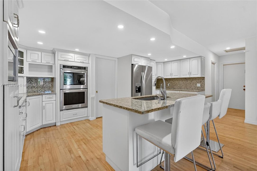 В аренду: $7,000 (4 спален, 3 ванн, 2384 Квадратных фут)