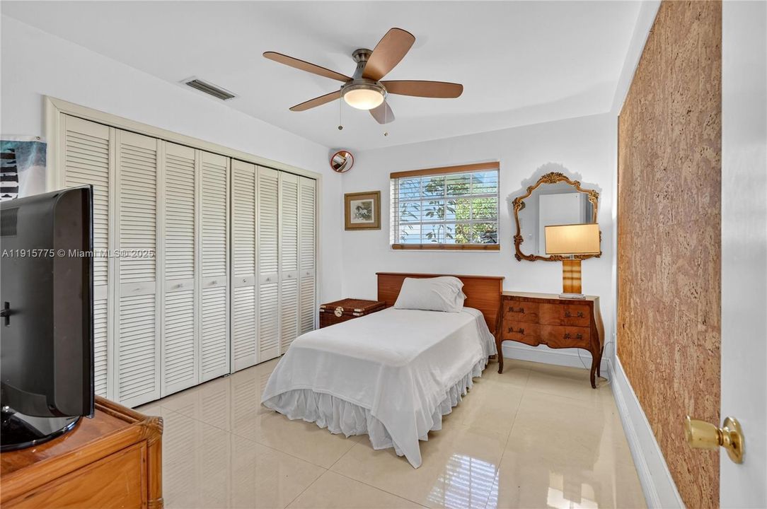 В аренду: $7,000 (4 спален, 3 ванн, 2384 Квадратных фут)