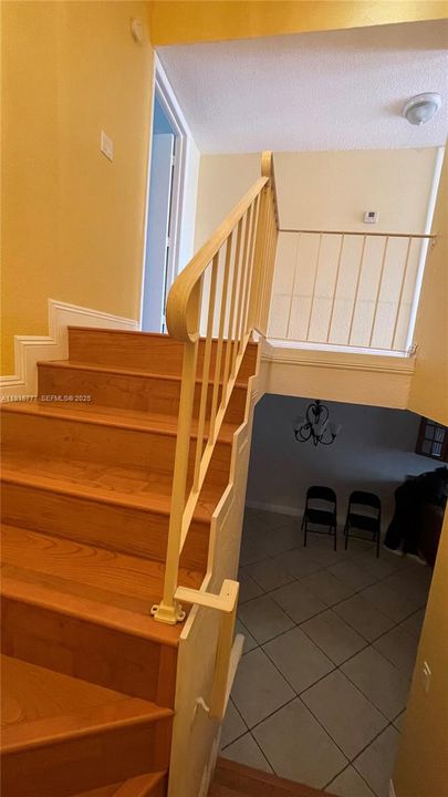 For Rent: $3,199 (3 beds, 2 baths, 1472 Square Feet)