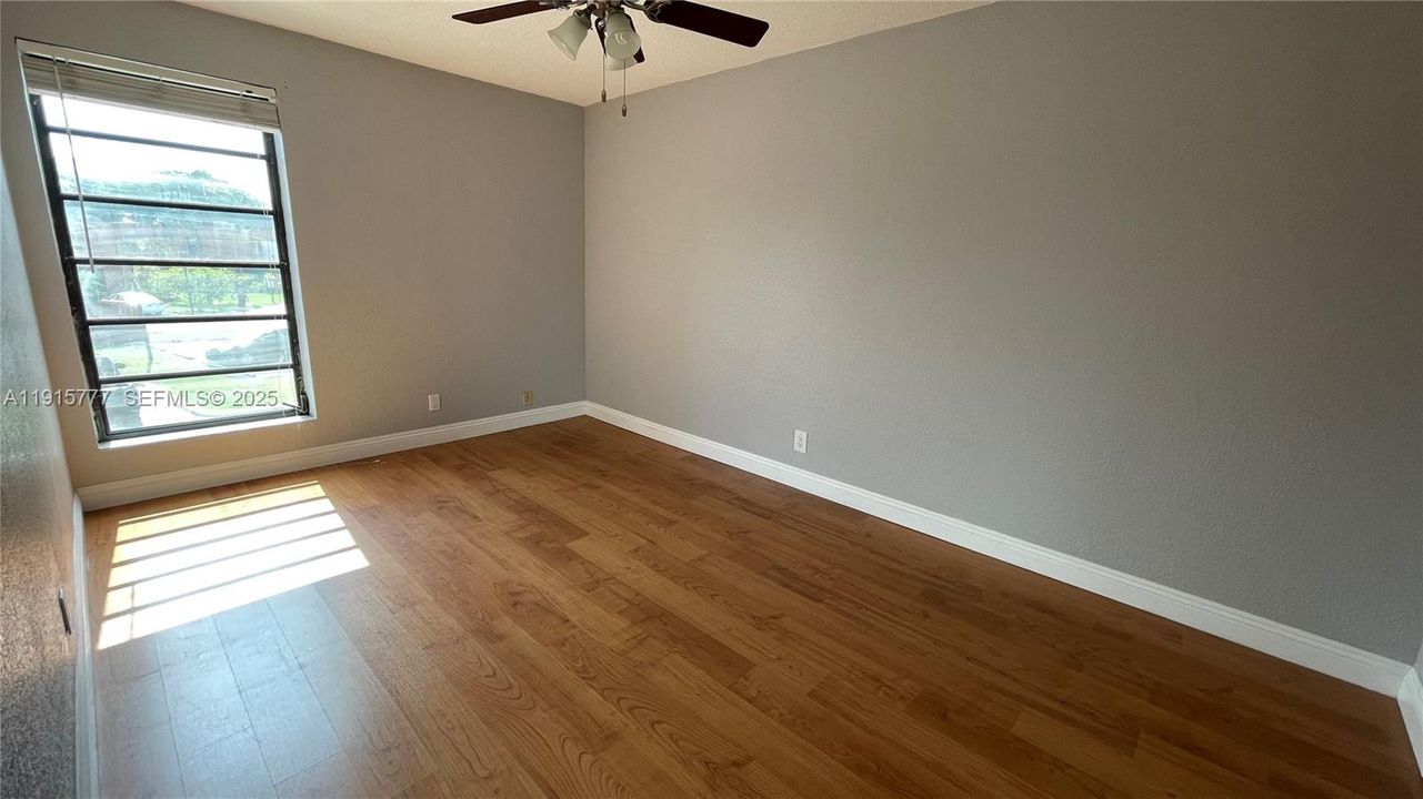 For Rent: $3,199 (3 beds, 2 baths, 1472 Square Feet)