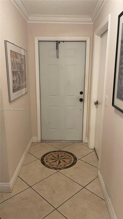 For Rent: $3,199 (3 beds, 2 baths, 1472 Square Feet)