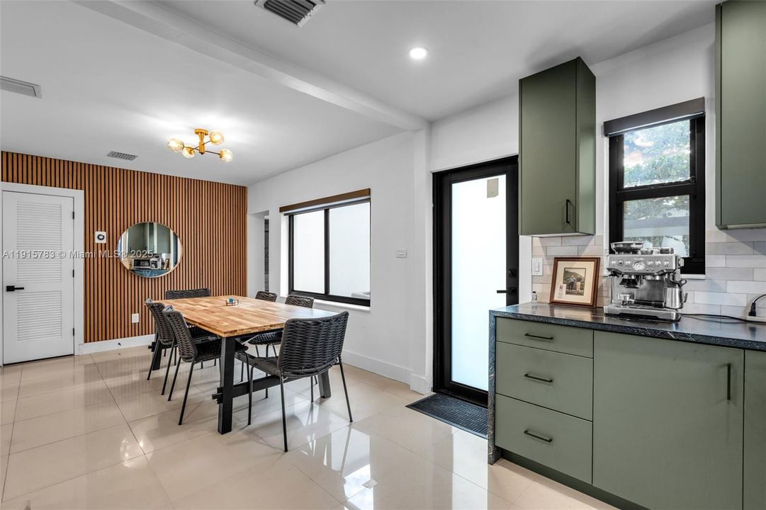 For Sale: $1,395,000 (4 beds, 3 baths, 2140 Square Feet)