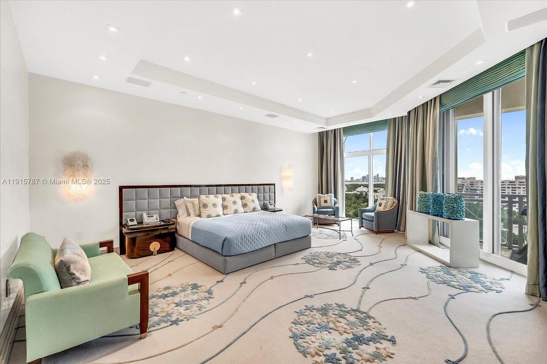 For Sale: $33,900,000 (4 beds, 4 baths, 9600 Square Feet)