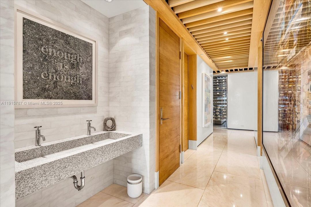 For Sale: $33,900,000 (4 beds, 4 baths, 9600 Square Feet)