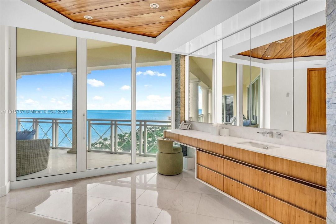 For Sale: $33,900,000 (4 beds, 4 baths, 9600 Square Feet)