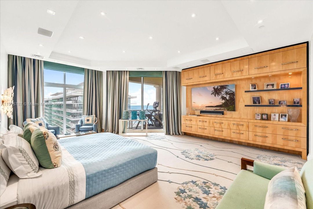 For Sale: $33,900,000 (4 beds, 4 baths, 9600 Square Feet)