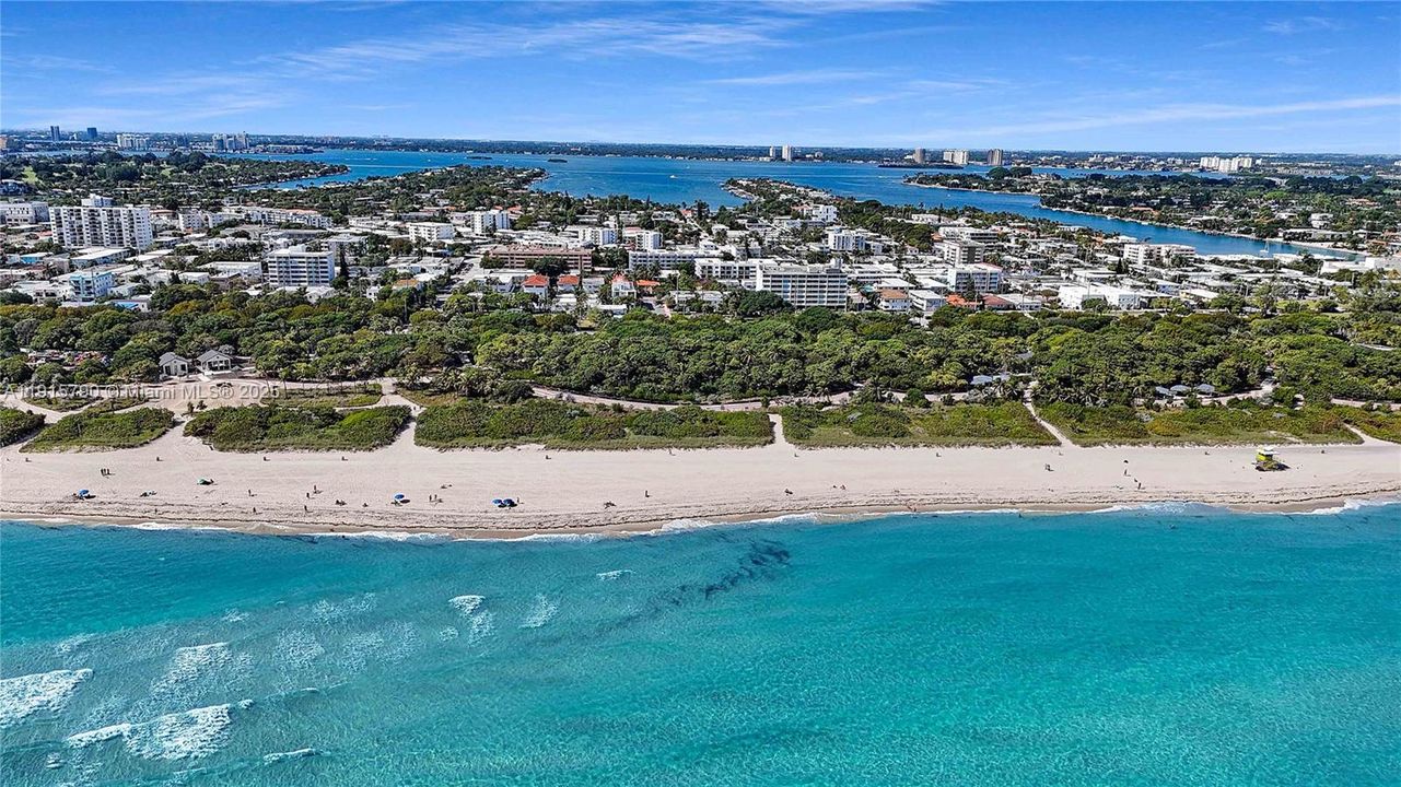 Active With Contract: $439,000 (2 beds, 2 baths, 1051 Square Feet)