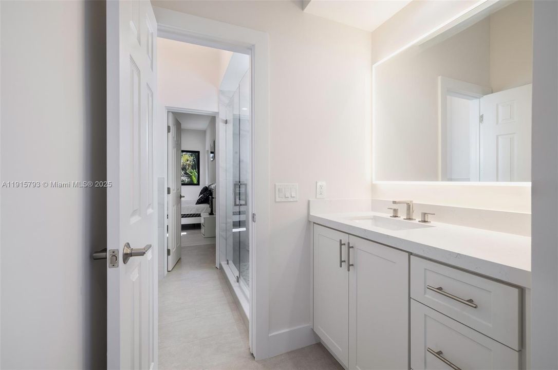 待售: $3,690,000 (5 贝兹, 4 浴室, 4675 平方英尺)