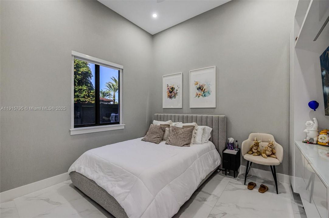 En Renta: $26,500 (6 camas, 6 baños, 4606 Pies cuadrados)