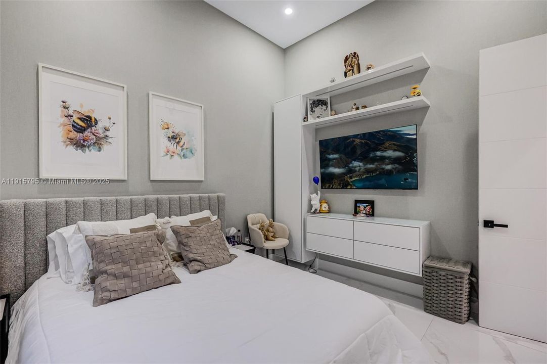 En Renta: $26,500 (6 camas, 6 baños, 4606 Pies cuadrados)