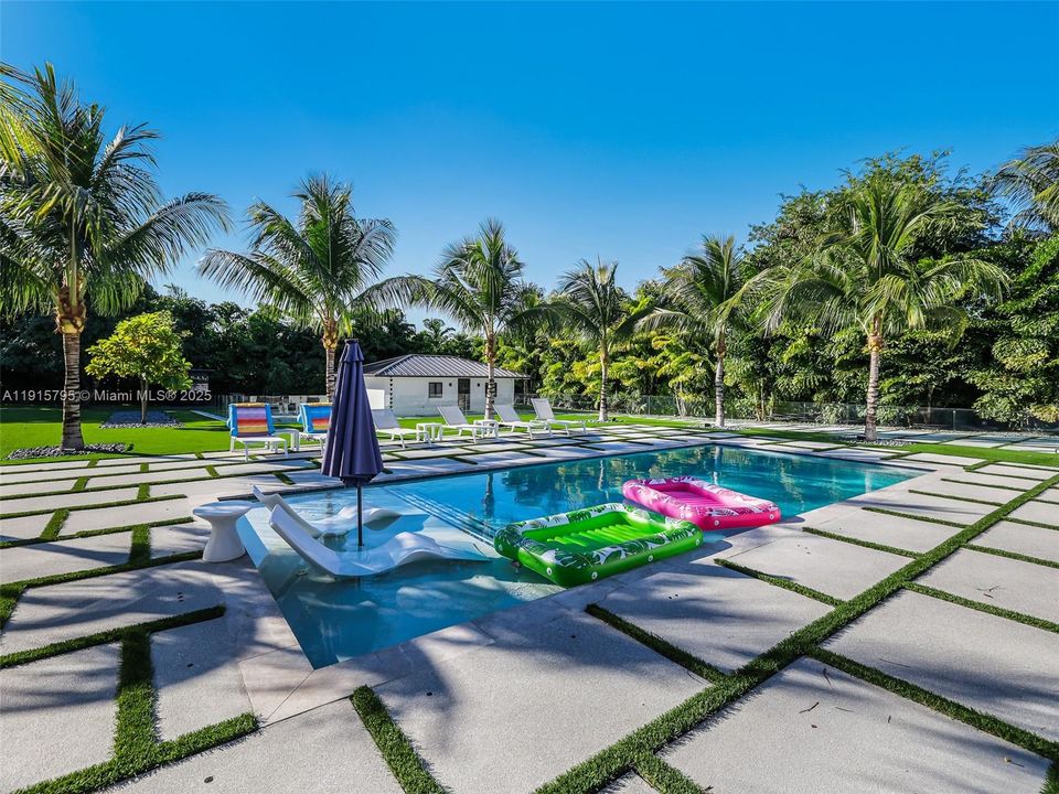 En Renta: $26,500 (6 camas, 6 baños, 4606 Pies cuadrados)