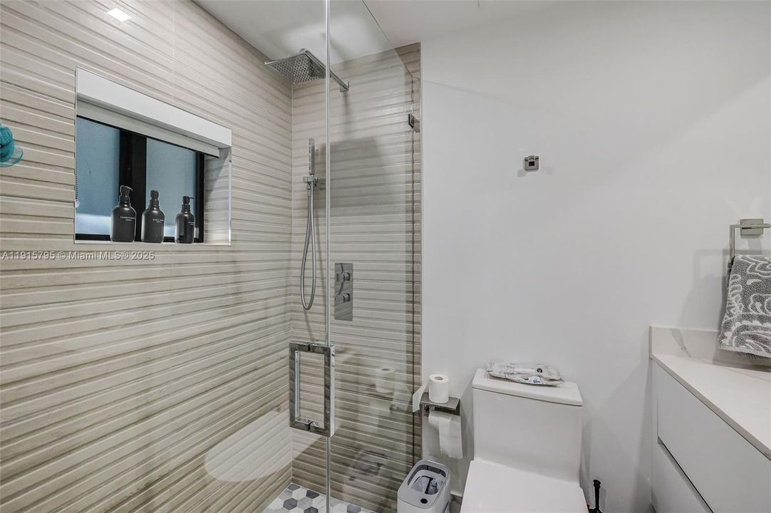 En Renta: $26,500 (6 camas, 6 baños, 4606 Pies cuadrados)