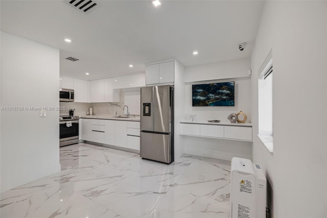 En Renta: $26,500 (6 camas, 6 baños, 4606 Pies cuadrados)