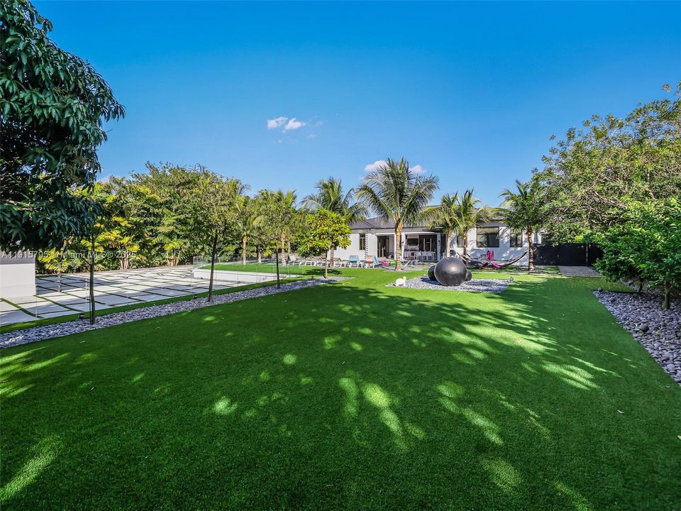 En Renta: $26,500 (6 camas, 6 baños, 4606 Pies cuadrados)