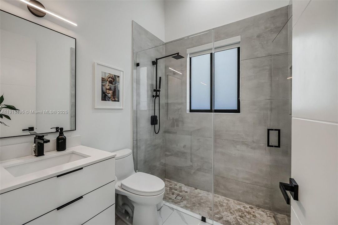 En Renta: $26,500 (6 camas, 6 baños, 4606 Pies cuadrados)