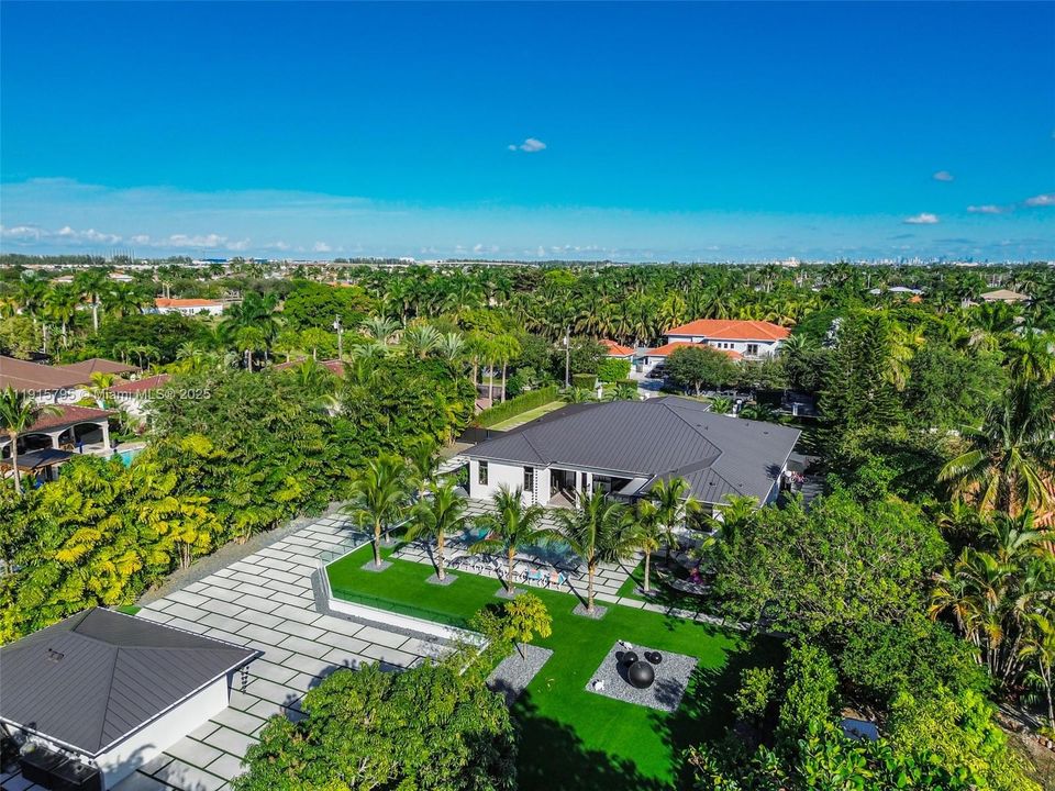 En Renta: $26,500 (6 camas, 6 baños, 4606 Pies cuadrados)