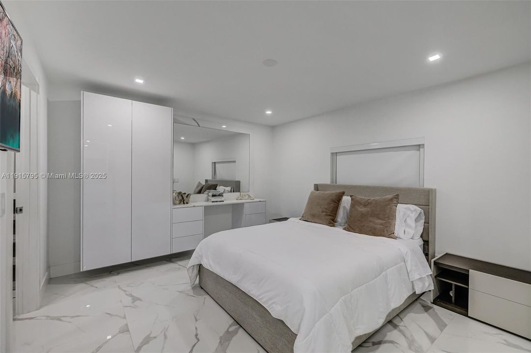 En Renta: $26,500 (6 camas, 6 baños, 4606 Pies cuadrados)