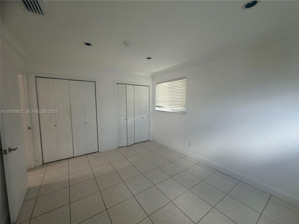 For Rent: $5,699 (4 beds, 3 baths, 1995 Square Feet)