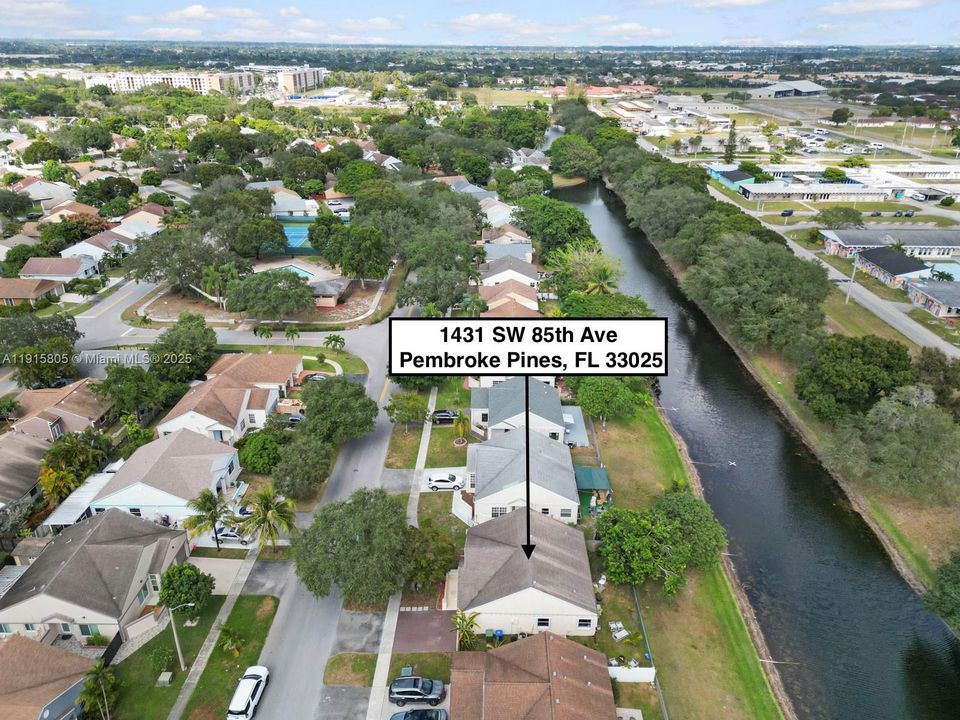 合同活跃: $485,000 (3 贝兹, 2 浴室, 1386 平方英尺)