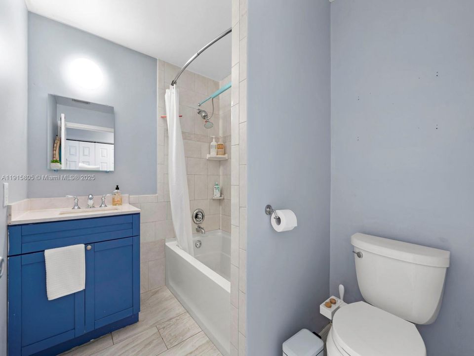 合同活跃: $485,000 (3 贝兹, 2 浴室, 1386 平方英尺)