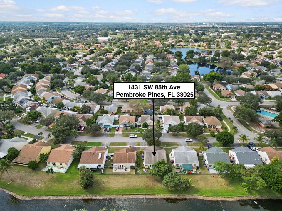 合同活跃: $485,000 (3 贝兹, 2 浴室, 1386 平方英尺)