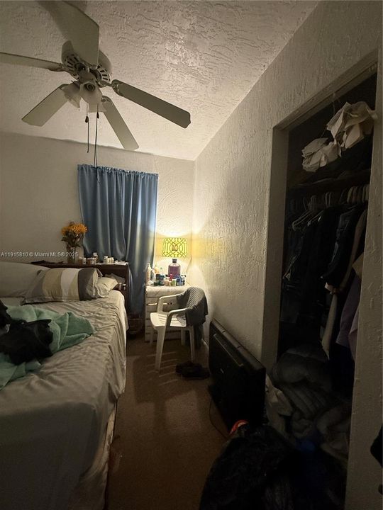 For Sale: $280,000 (2 beds, 1 baths, 572 Square Feet)