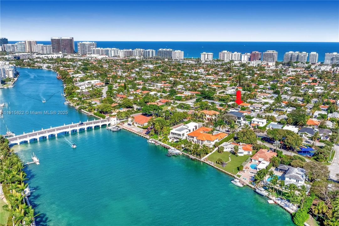 For Sale: $9,995,000 (6 beds, 6 baths, 6222 Square Feet)