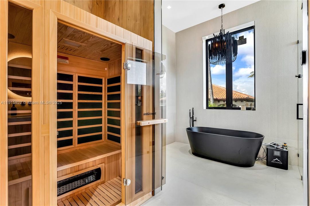 For Sale: $9,995,000 (6 beds, 6 baths, 6222 Square Feet)