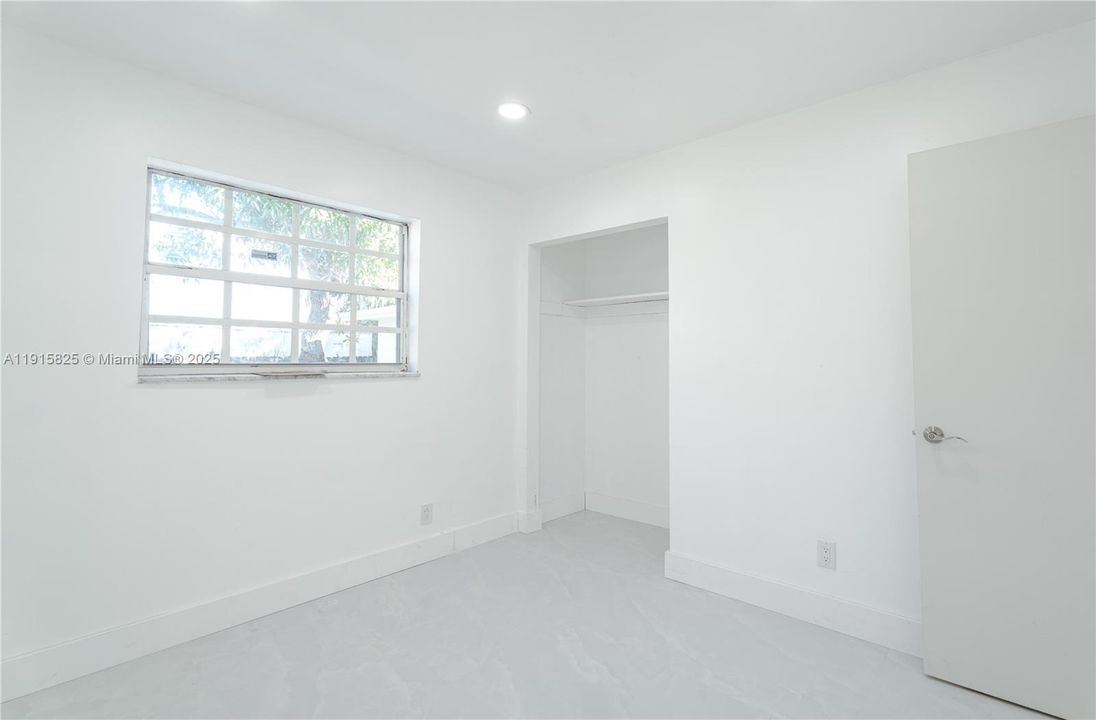 For Sale: $472,500 (3 beds, 2 baths, 1356 Square Feet)