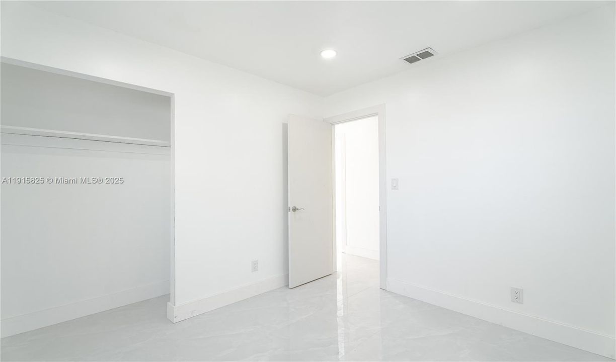 For Sale: $472,500 (3 beds, 2 baths, 1356 Square Feet)