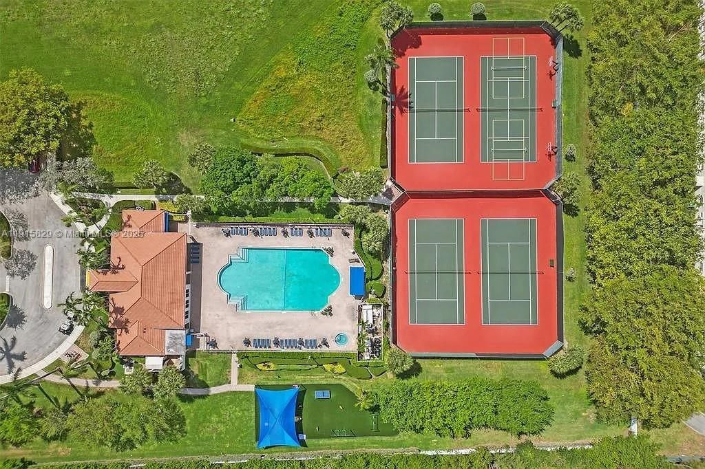Tennis, Basketball, Pickleball courts.