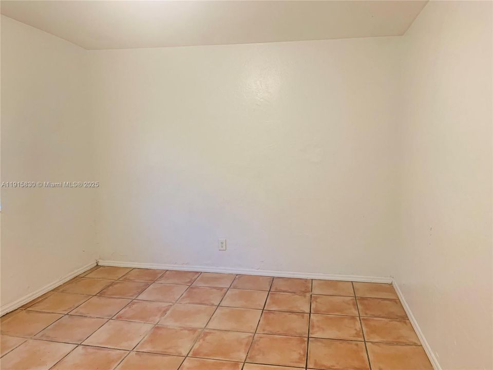 For Rent: $1,599 (1 beds, 1 baths, 500 Square Feet)