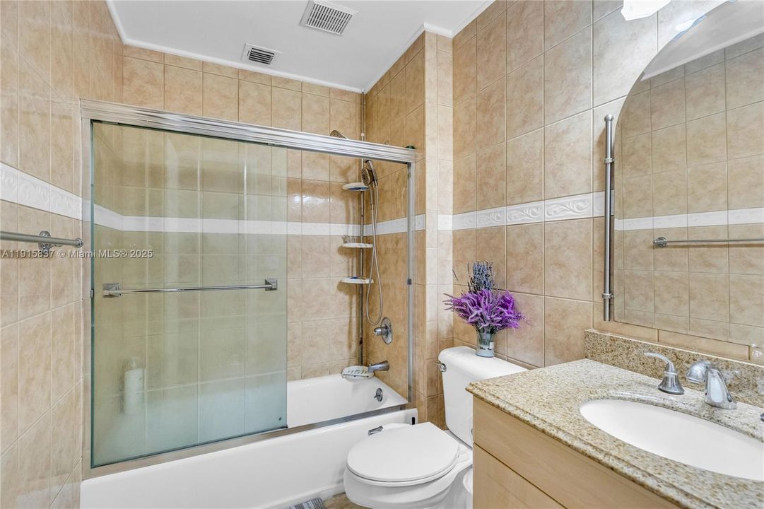 На продажу: $719,900 (4 спален, 3 ванн, 2580 Квадратных фут)