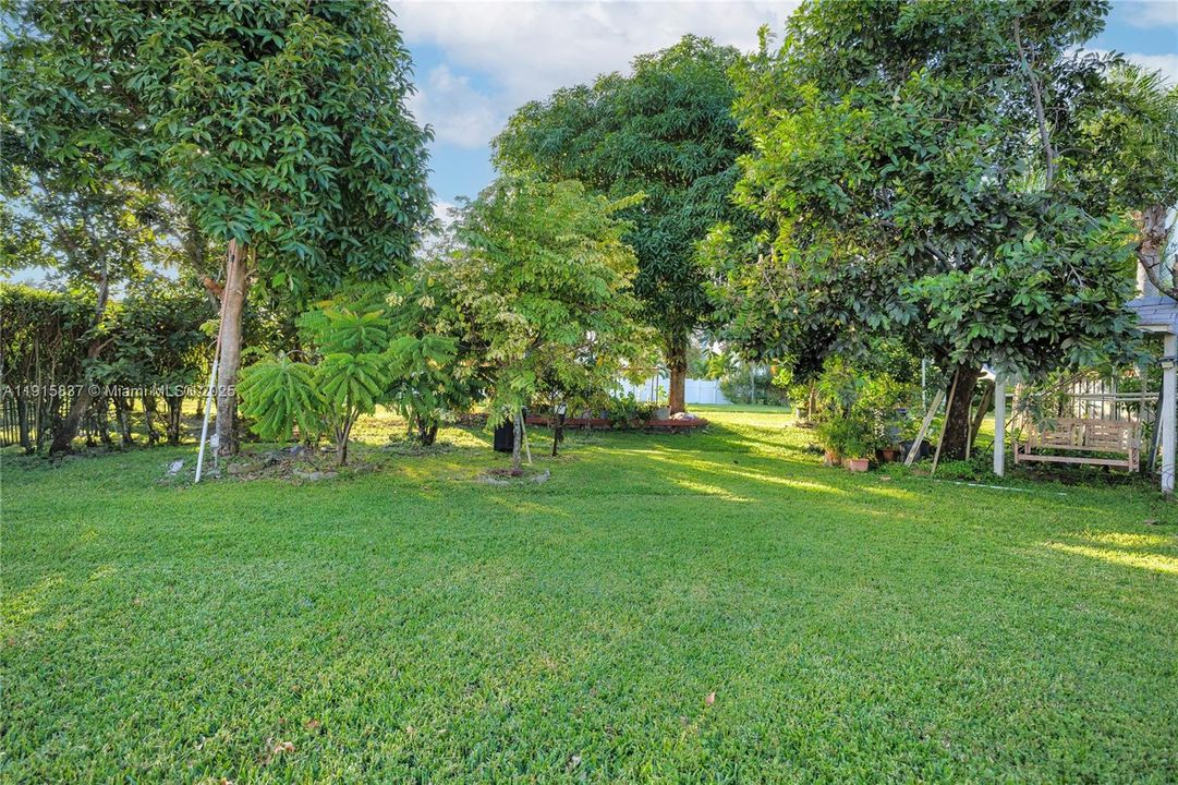 На продажу: $719,900 (4 спален, 3 ванн, 2580 Квадратных фут)