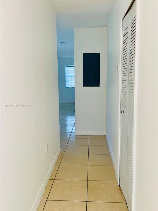 Active With Contract: $445,000 (4 beds, 2 baths, 1427 Square Feet)