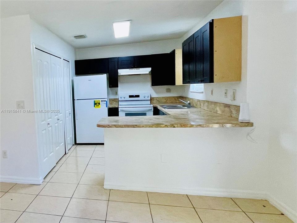 Active With Contract: $445,000 (4 beds, 2 baths, 1427 Square Feet)