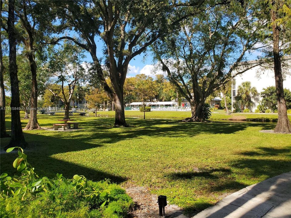 На продажу: $60,000 (1 спален, 1 ванн, 705 Квадратных фут)