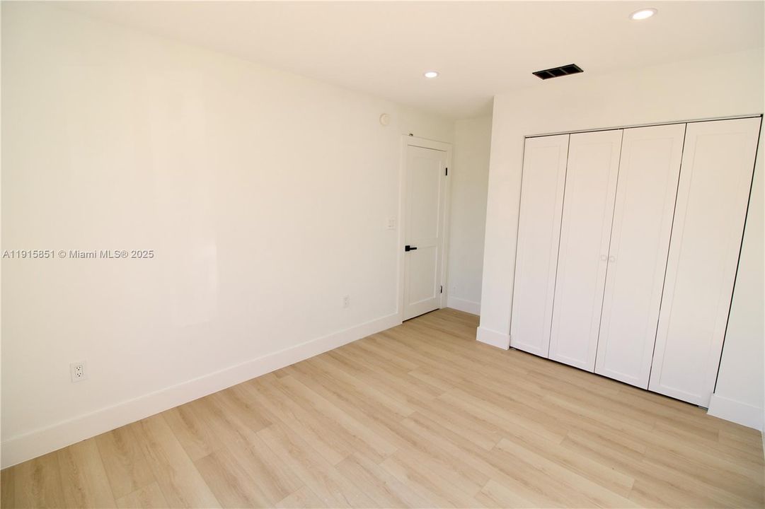 待售: $530,000 (3 贝兹, 2 浴室, 1369 平方英尺)